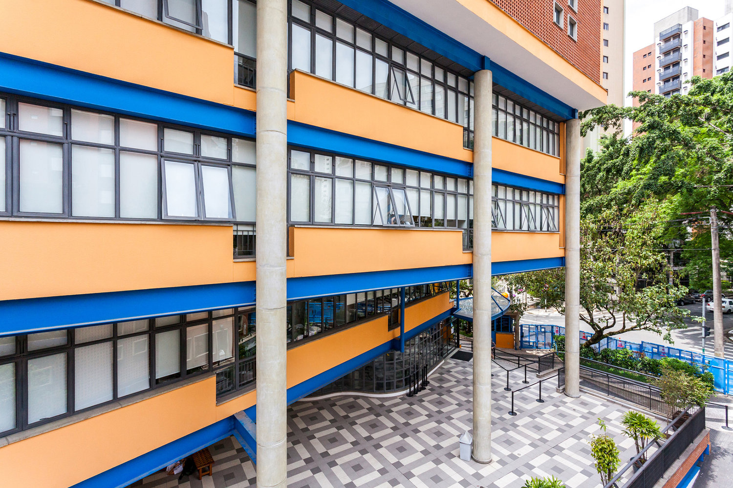 10 - Escola Móbile